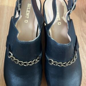 Silent D Black Leather Clogs with Chain – Slingback Chunky Heel